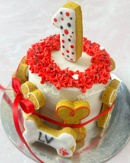 1/2 Kg Cake with Bone Cookies